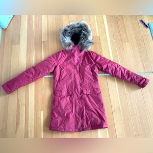 Columbia XS parka warm fur high quality water repellant warm